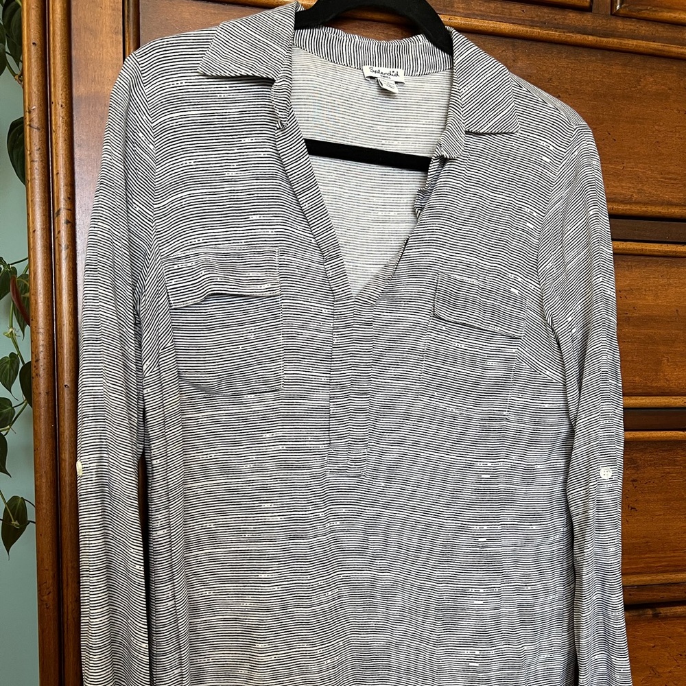 Splendid collared top - small